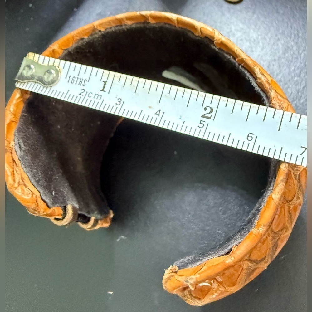 Genuine python cuff vintage bracelet - Picture 7 of 11